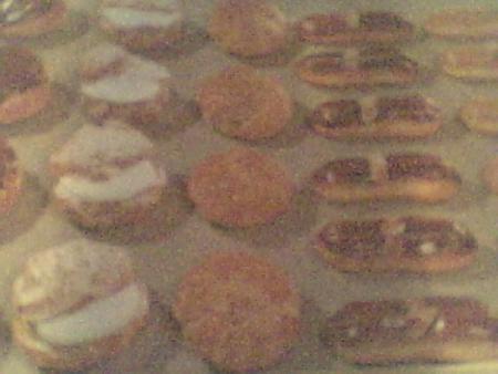 1 gros choux aux chocolats 2 gros choux a la creme fraiche 3 gros choux aux caramels 4 eclaire aux chocolats 5 eclaire aux cafes