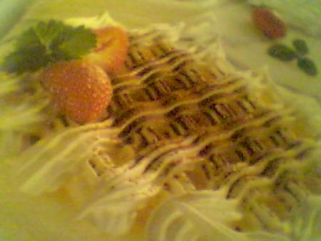 un vacherin aux fraises a 17.50 euro